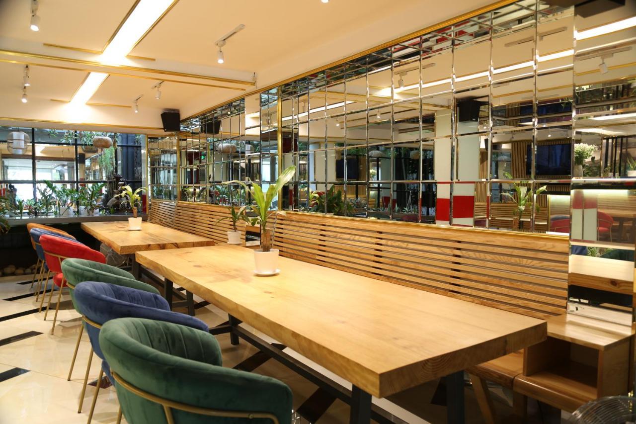 הו צ'י מין סיטי The Queendor Boutique Hotel מראה חיצוני תמונה