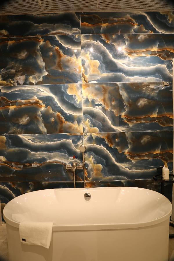 הו צ'י מין סיטי The Queendor Boutique Hotel מראה חיצוני תמונה